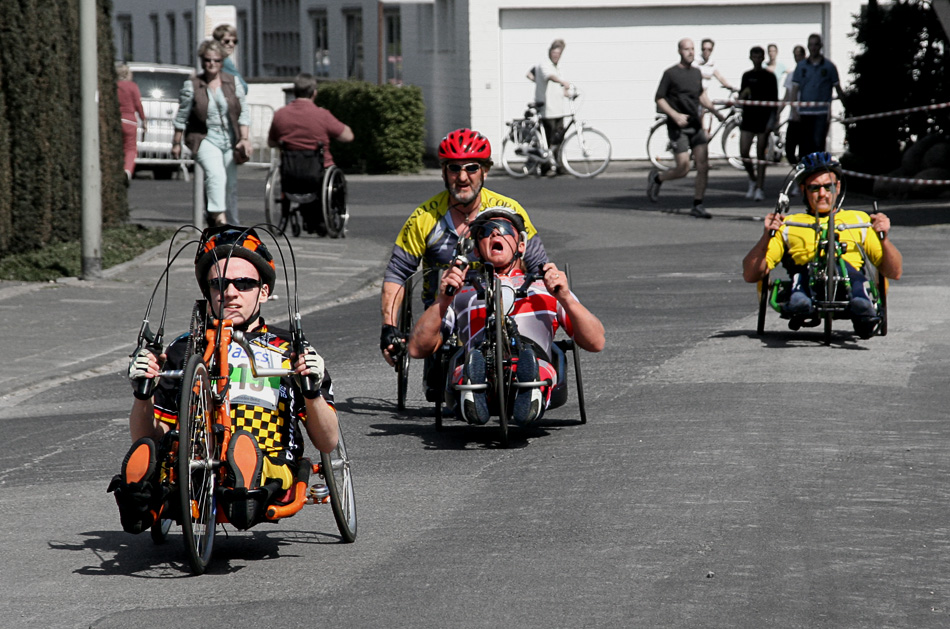 Rennbiker  ll
Korschenbroicher Citylauf 2007
Schlüsselwörter: Korschenbroicher Citylauf