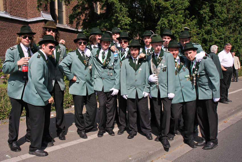 Jungjägerzug Wildsau
Schützenfest in Grefrath 2009
Schlüsselwörter: Jägerzug Wildsau             Schützenfest