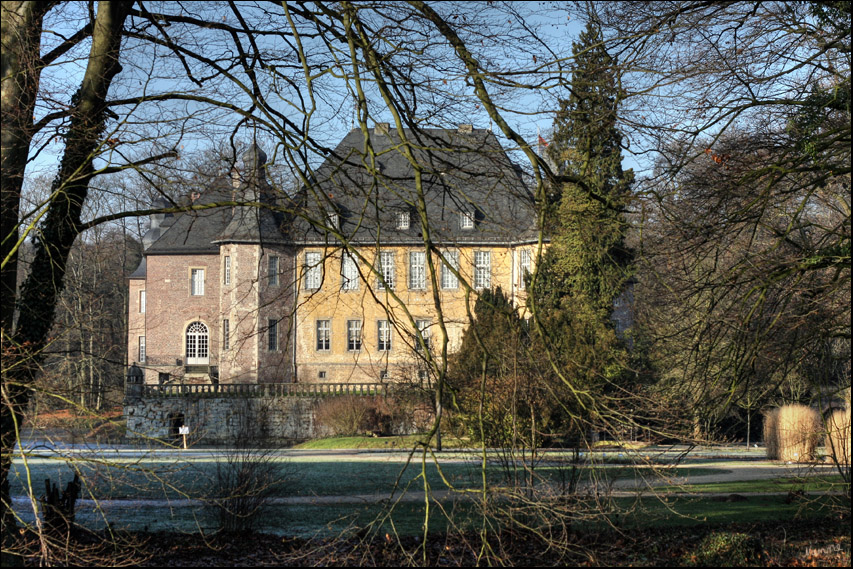 Durchblick
auf Schloß Dyck
Schlüsselwörter: Schloß Dyck