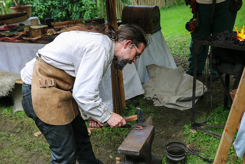 https://www.nannes-fotogalerie.de/galerie/albums/userpics/10002/Schloss_Huelchrath_Mittelaltermarkt_11.jpg