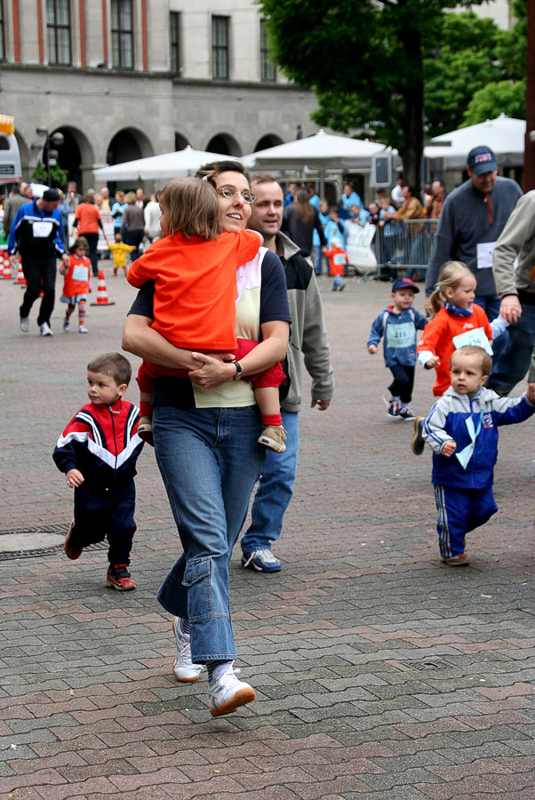 Familienlauf l
Citylauf 2006
Schlüsselwörter: Neuss, Citylauf, Familienlauf