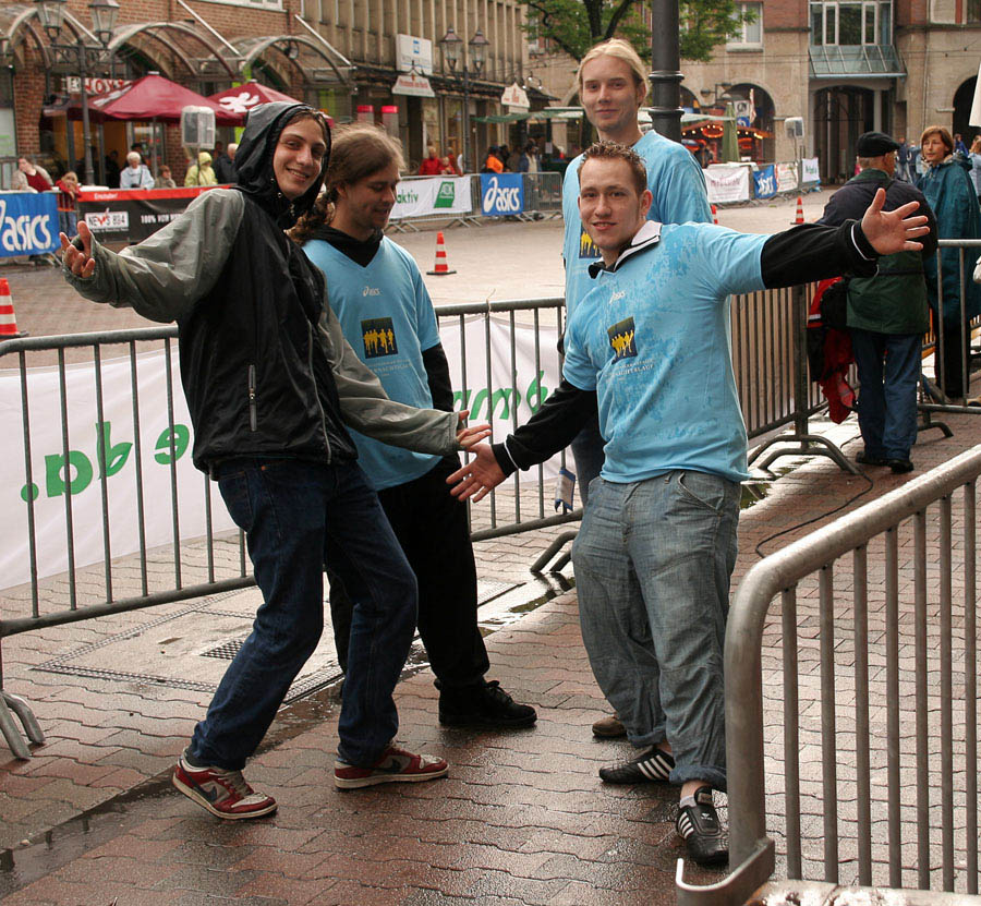 Wasserfest
Citylauf 2006
Schlüsselwörter: Neuss, Citylauf, Helfer,