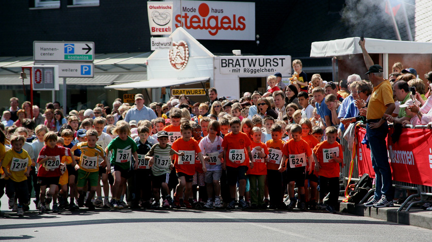 Gestartet
Korschenbroicher Citylauf 2007
Schlüsselwörter: Korschenbroicher Citylauf