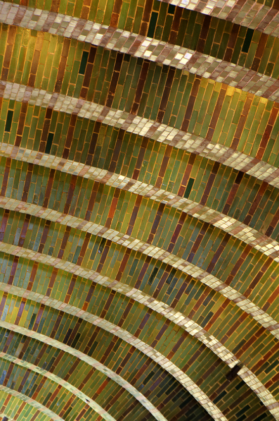 Deckenausschnitt
aus dem grünen Gewölbe in der Tonhalle
Schlüsselwörter: Grünes Gewölbe                            Tonhalle