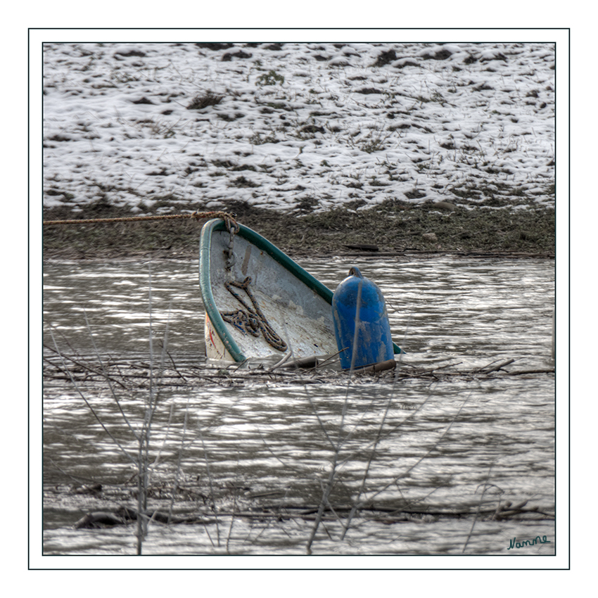 Ohne Worte
Schlüsselwörter: Boot                     