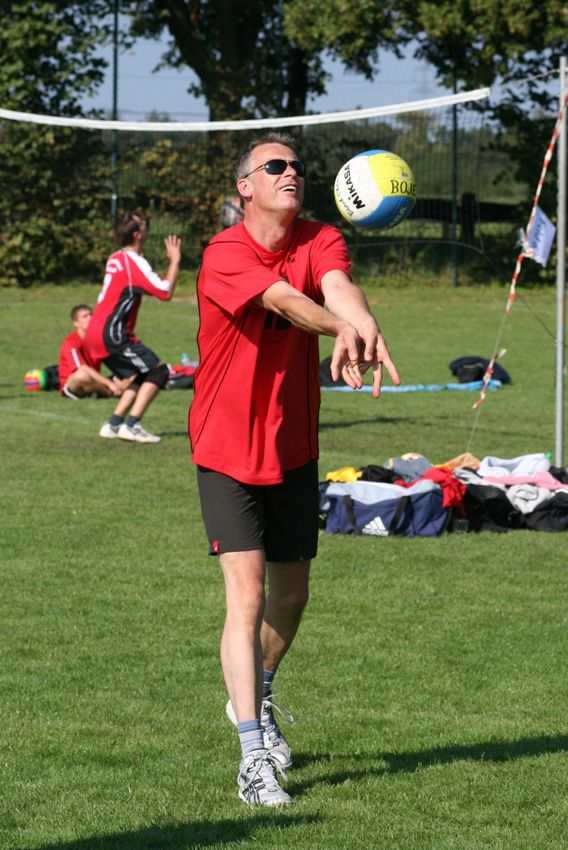 Sportfestimpressionen 06
Volleyball
Schlüsselwörter: Sportfest   Grefrath   SV Germania   Volleyball