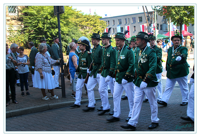 Neusser Bürgerschützenfest
2015
Schlüsselwörter: Neusser Bürgerschützenfest 2015