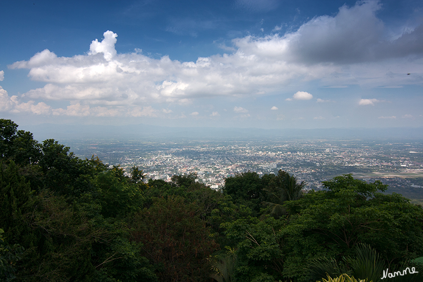 Wat Doi Suthep
Ausblick vom Wat Doi Suthep über Chiang Mai
Schlüsselwörter: Thailand Wat Doi Suthep