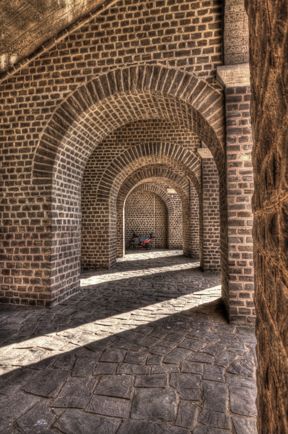 Amphitheater Xanten
Blick in die Gewölbegänge unter den Zuschauerrängen.
Schlüsselwörter: APX                  Xanten                       Amphitheater