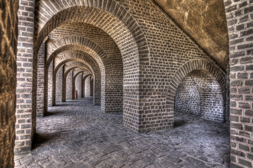 Amphitheater Xanten
Blick in die Gewölbegänge unter den Zuschauerrängen.
Schlüsselwörter: APX                     Amphitheater                    Xanten