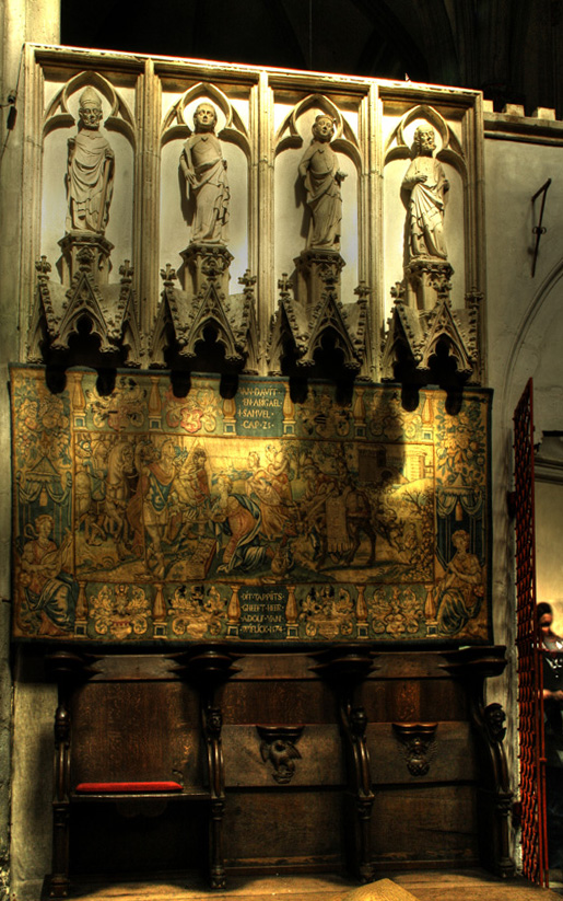 Lichtspiel im Dom St.Viktor
seinen Namen verdankt der Dom dem Märtyrer und Angehörige der Thebäischen Legion Viktor von Xanten
Schlüsselwörter: Xanten    Dom     ST.Viktor     Innenraum