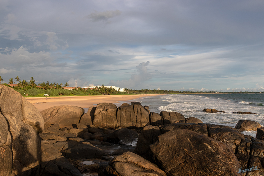 Ahungalla am Strand
Von unserem Lieblingsplatz aus Blick auf die Hotelanlage
Schlüsselwörter: Sri Lanka,  Strand, Ahungalla