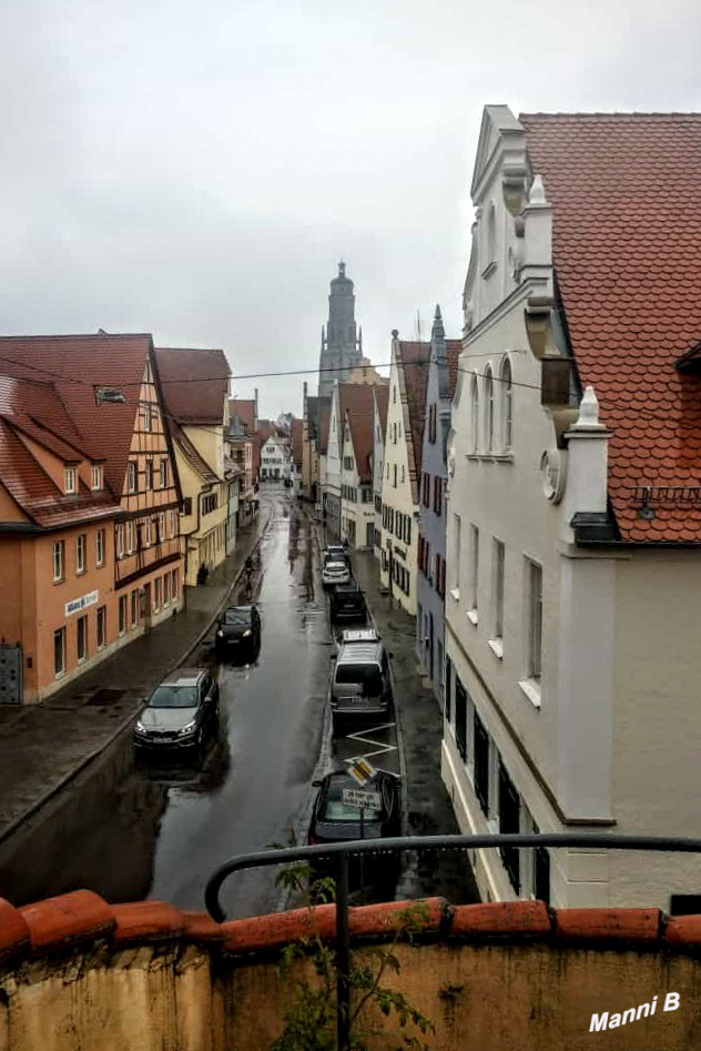 Nördlingen
ist eine Stadt in Bayern.  
Schlüsselwörter: Bayern