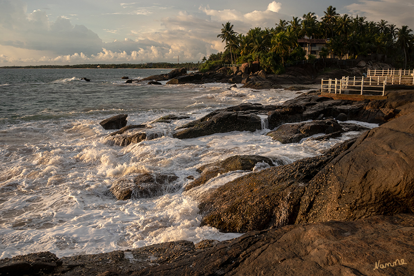 Abends
von unserem Lieblingsort am Strand von Ahungalla
Schlüsselwörter: Sri Lanka, Strand, Ahungalla