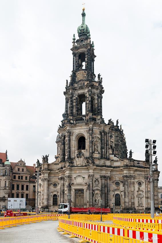 Dresden - Hofkirche
Die Bautätigkeiten in Dresden sind nicht zu übersehen.
Schlüsselwörter: Dresden, Hofkirche