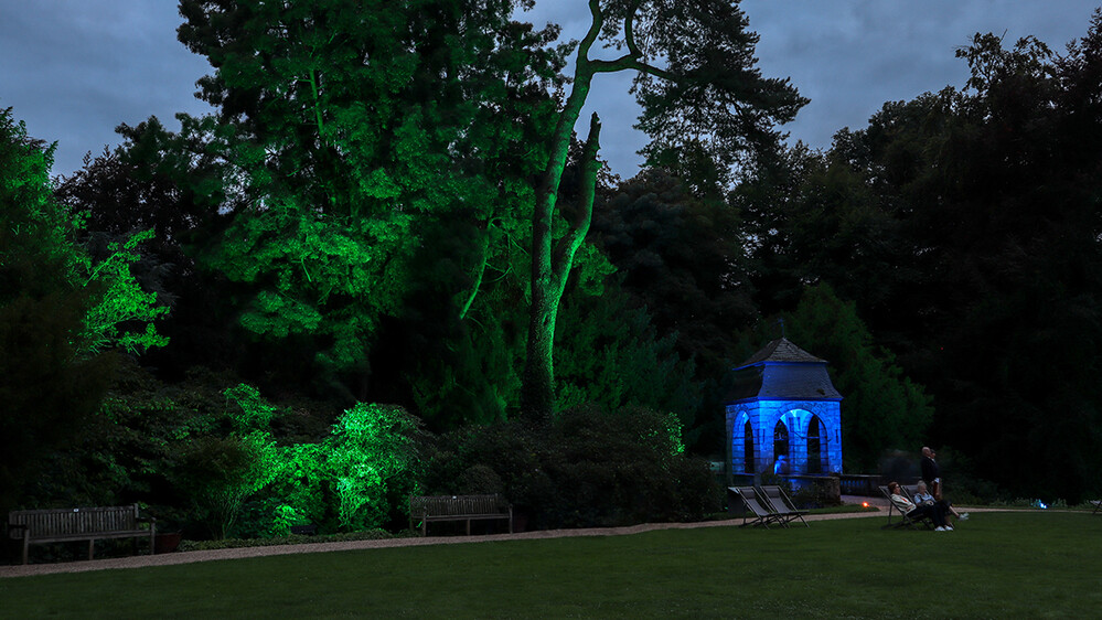 Lichtfestival Schloss Dyck - Orangerie-Halbinsel
Marianne
Schlüsselwörter: 2023