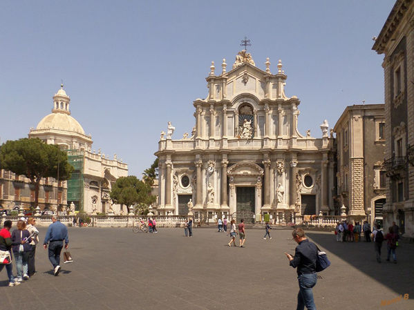Italienimpressionen
Piazza Duomo - Chiesa della Badia di Sant´Agata
