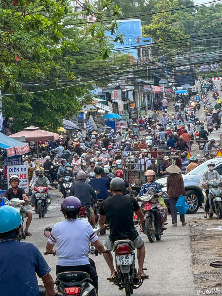 Blick auf die Straße 
vom Markt aus in Mui Ne
Schlüsselwörter: 2026; Vietnam