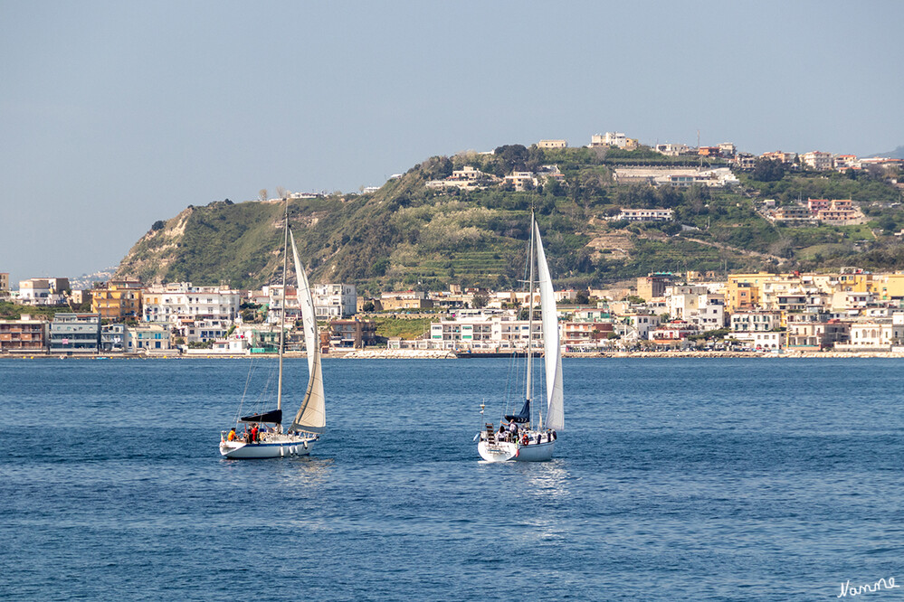 Auf der Fähre
von Neapel nach Ischia
Schlüsselwörter: Italien; Ischia