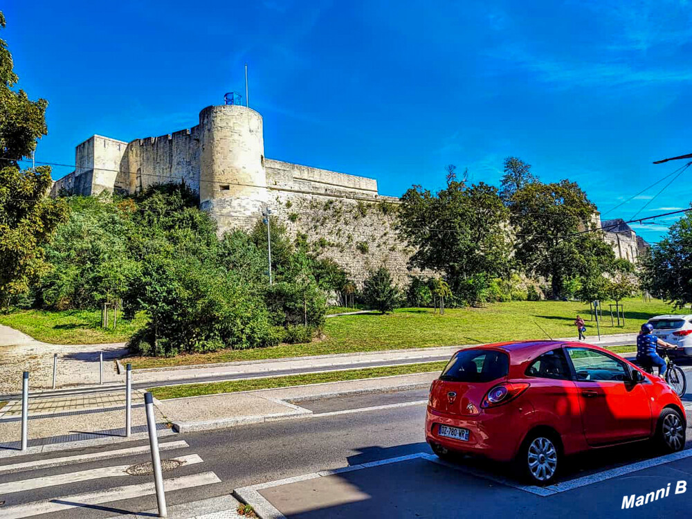 Frankreichimpressionen
Chateau Caen,  eine Burganlage in einer Burg, heute eine Großbaustelle in einer Burg
