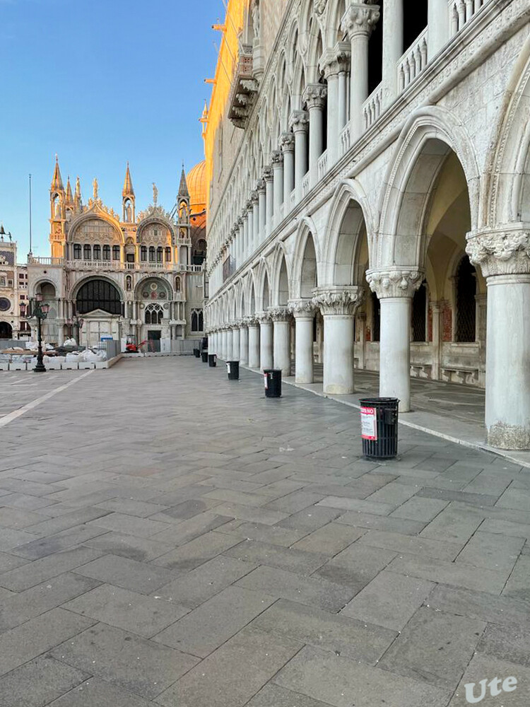 Impressionen aus Venedig
Der Markusplatz (italienisch Piazza San Marco) ist der bedeutendste und bekannteste Platz in Venedig.  laut Wikipedia
Schlüsselwörter: 2022