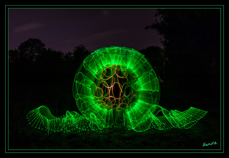 43 - Lichtkugel
Orb
2020
Schlüsselwörter: Lichtmalerei; Lightpainting; 2020