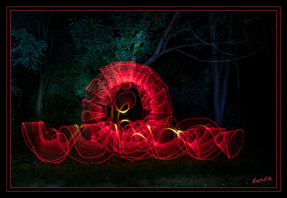 38 - Die Farbe Rot
2021
Schlüsselwörter: Lichtmalerei; Lightpainting; 2021; Kugel