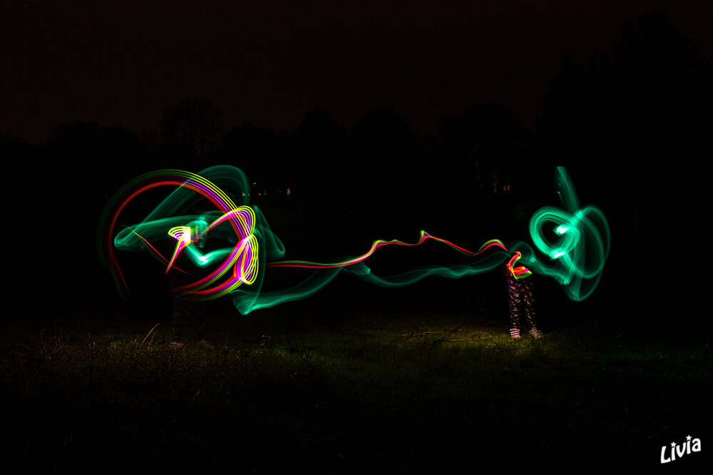 Hauptsache bunt
Schlüsselwörter: Lichtmalerei; Lightpainting