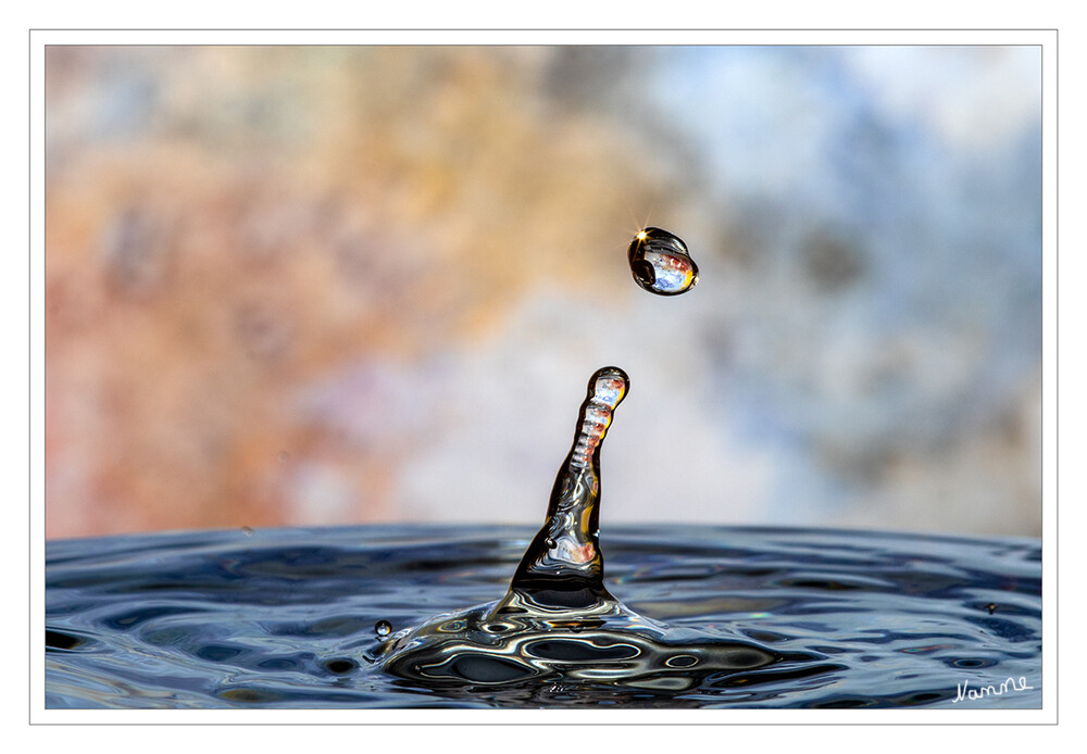 Wassertropfenspielerei
Schlüsselwörter: Wasser. Nass:Splash