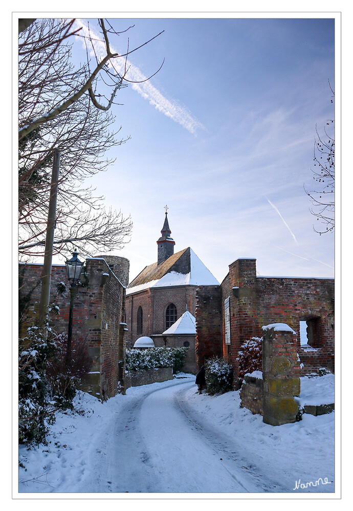 Liedberg
Blick auf die Schlosskapelle, die 1707 errichtet wurde. 
Schlüsselwörter: 2024