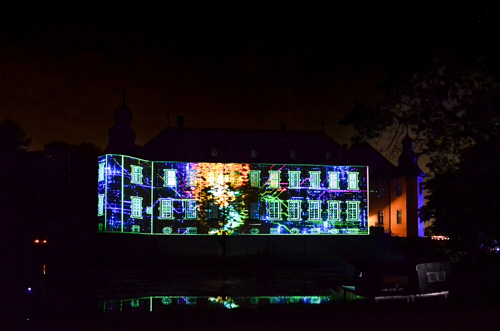 Lichtfestival Schloss Dyck - Future Visions
Perla
Schlüsselwörter: 2023