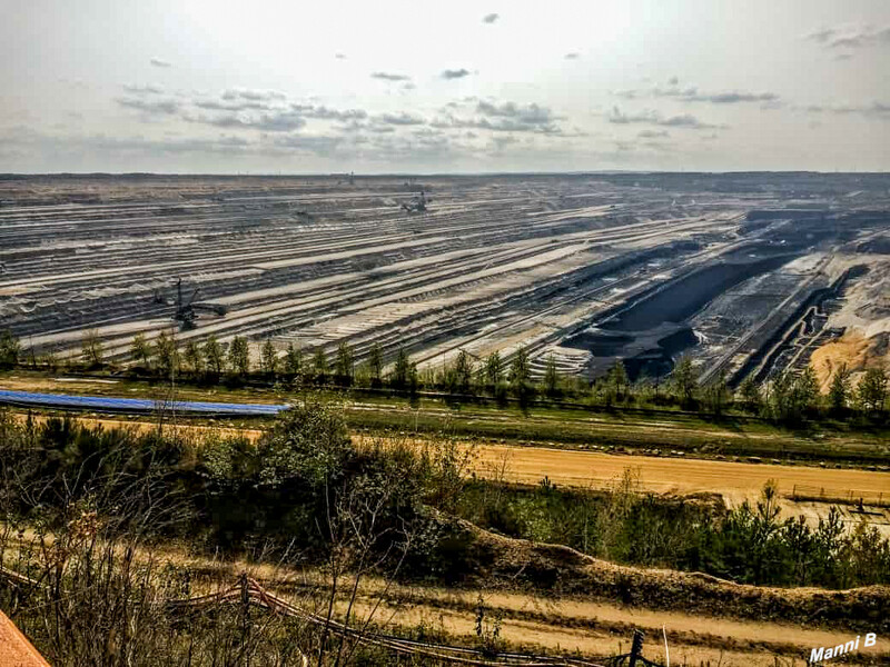 Tagebau Hambach
Schlüsselwörter: Braunkohletagebau