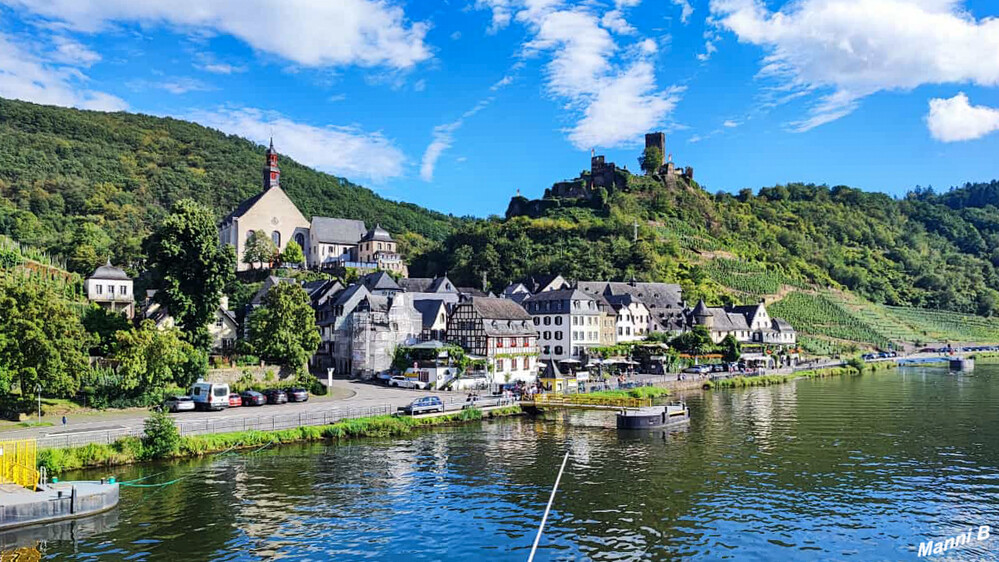 Moseltour mit Schiff
Beilstein mit Burgruine. Wendepunkt der Moselfahrt
Schlüsselwörter: Mosel