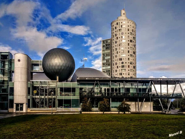 Tartu
AHHAA Science Center - ist das größte Wissenschaftszentrum in Estland und Baltikum. Der Hauptzweck von AHHAA ist die Förderung von Wissenschaft, Technologie und des wissenschaftlichen Ansatzes zur Lösung gemeinsamer Nachteile. laut Wikipedia

Schlüsselwörter: Estland