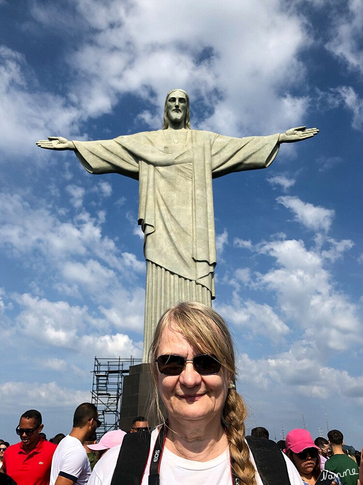 4 Brasilien - Auf dem Corcovado
Die Christusstatue, Cristo Redentor, gehört neben dem Zuckerhut zu den berühmtesten Wahrzeichen Rio de Janeiros.
Schlüsselwörter: Rio de Janeiro