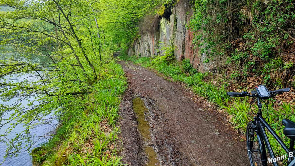 Mittendurch
und Augen zu
Schlüsselwörter: Eifel