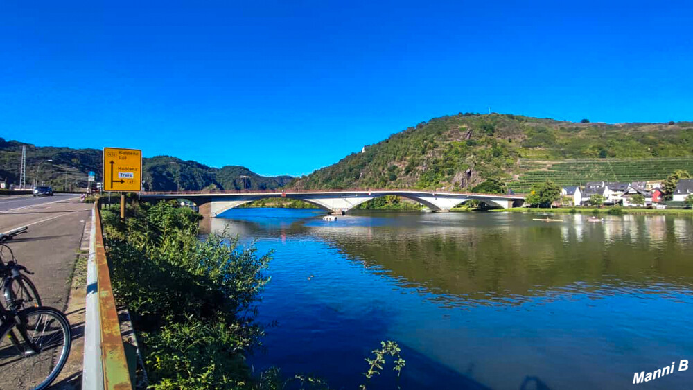 Blick auf die Brücke
