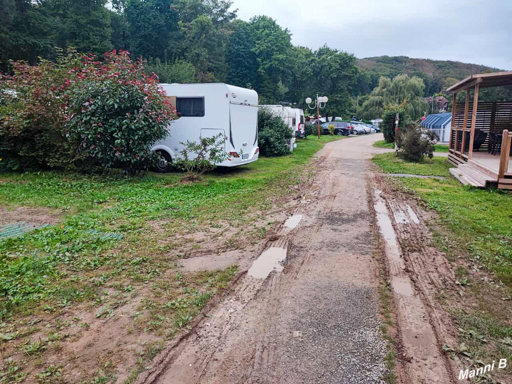 Frankreichimpressionen
Aufgeweichter Waldcampingplatz
Schlüsselwörter: 2023