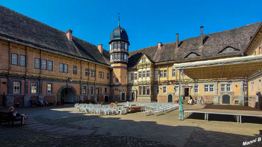 Schloss Bevern
