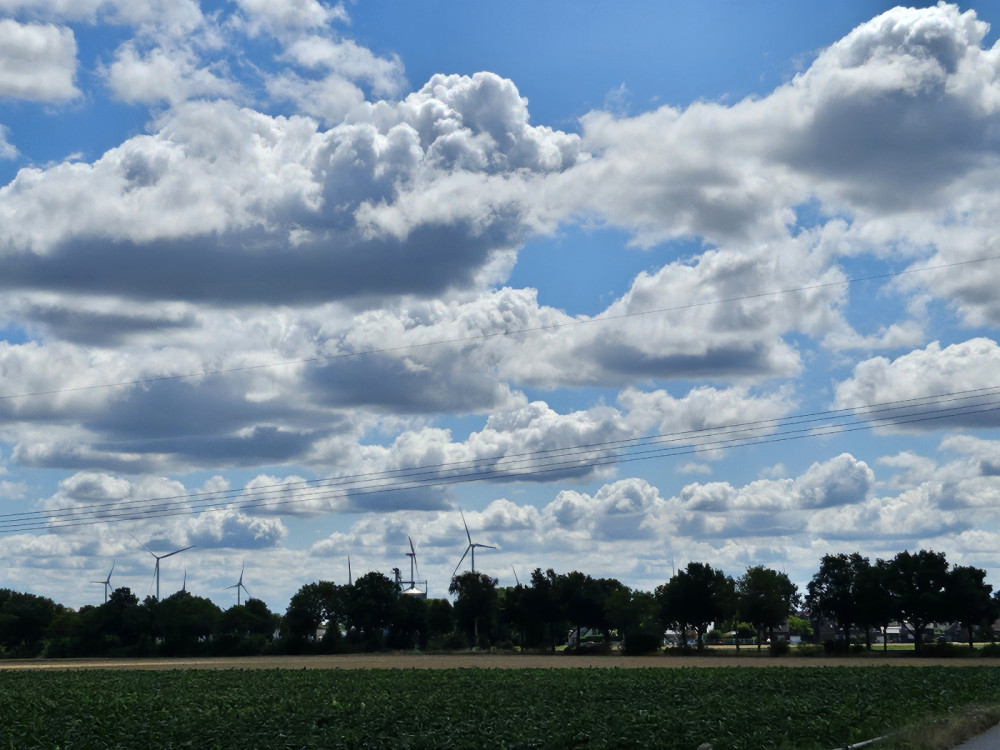 Am Himmel "Wolkenmeer"
Ralf
Schlüsselwörter: 2025