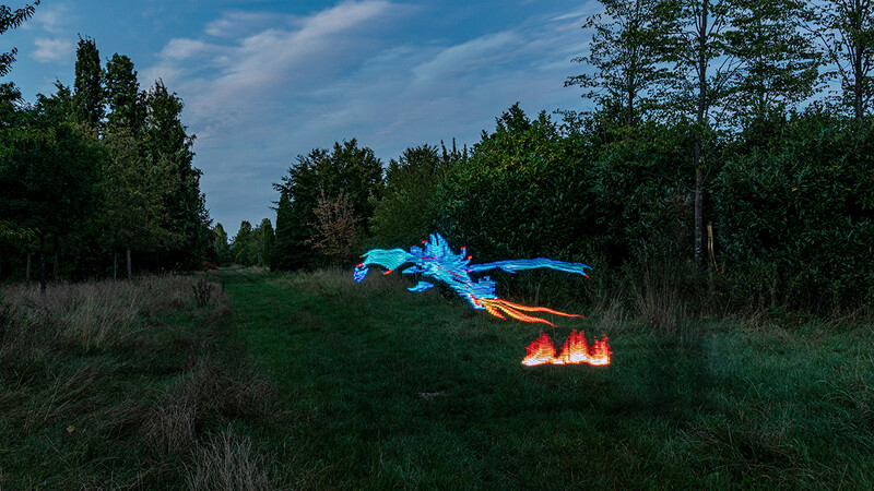 Feuerdrache
Marianne
Schlüsselwörter: Lichtmalerei , Light Painting, 2020