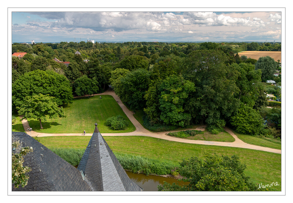 Ausblick
vom Turm Burg Linn
Schlüsselwörter: Krefeld; Burg Linn