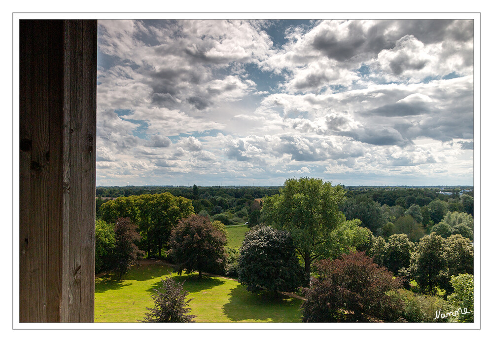 Ausblick
vom Turm Burg Linn
Schlüsselwörter: Krefeld; Burg Linn