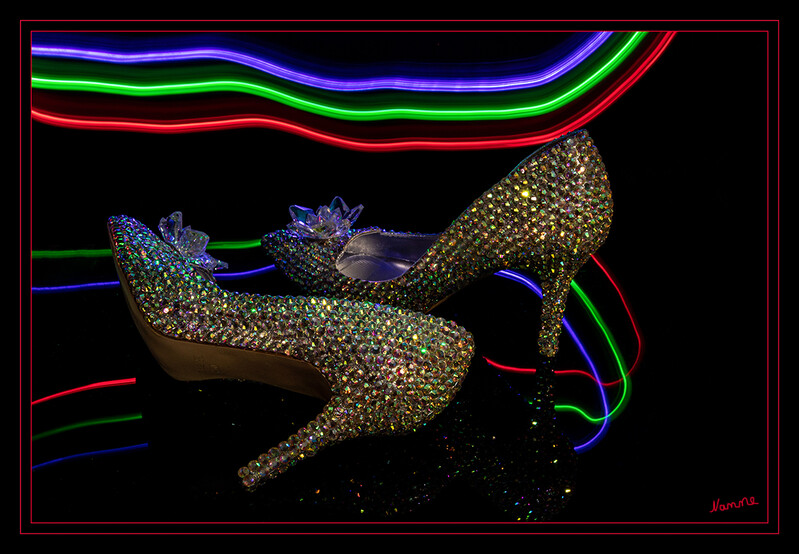 Cinderellas Schuhe
Schlüsselwörter: Lichtmalerei; Lightpainting; 2020