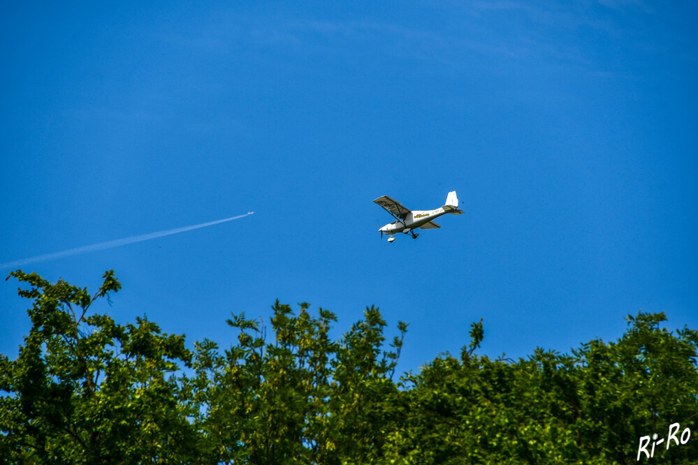  Auf zur Landung
Der Flugplatz Hamm-Lippewiesen ist ein Sonderlandeplatz im Ruhrgebiet am südlichen Rand des Münsterlandes. Der Flugplatz liegt von einem Deich geschützt nördlich der Lippe. (wikipedia)
Schlüsselwörter: 2024