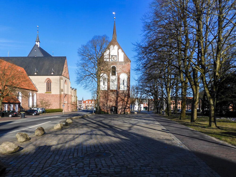 Architektur und Details „Glockenturm“
Perla
Schlüsselwörter: 2022