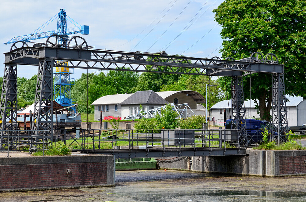 Brücken und Stege „Hubbrücke von 1897“
Perla
Schlüsselwörter: 2022