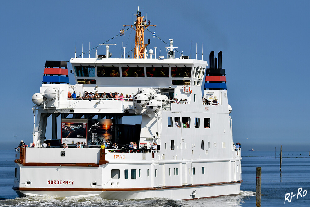 Reif für die Insel
Ausfahrt der Fähre in Norddeich.

