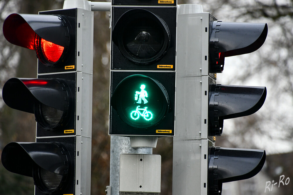 Ampelmännchen
der Bergbau hat eine alte Tradition u. gehört als fester Bestandteil zur Geschichte vieler Städte.
Schlüsselwörter: 2022