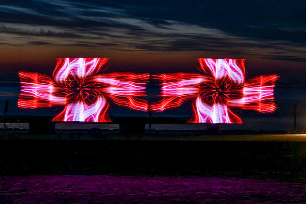 Rot
mittels Pixelstick 
Roland
Schlüsselwörter: 2022